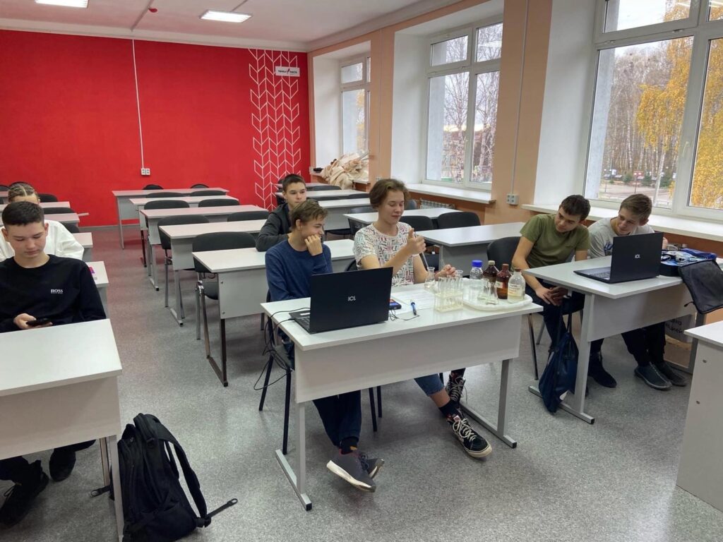 Профильные смены ГБОУ СОШ (ОЦ) с. Челно-Вершины